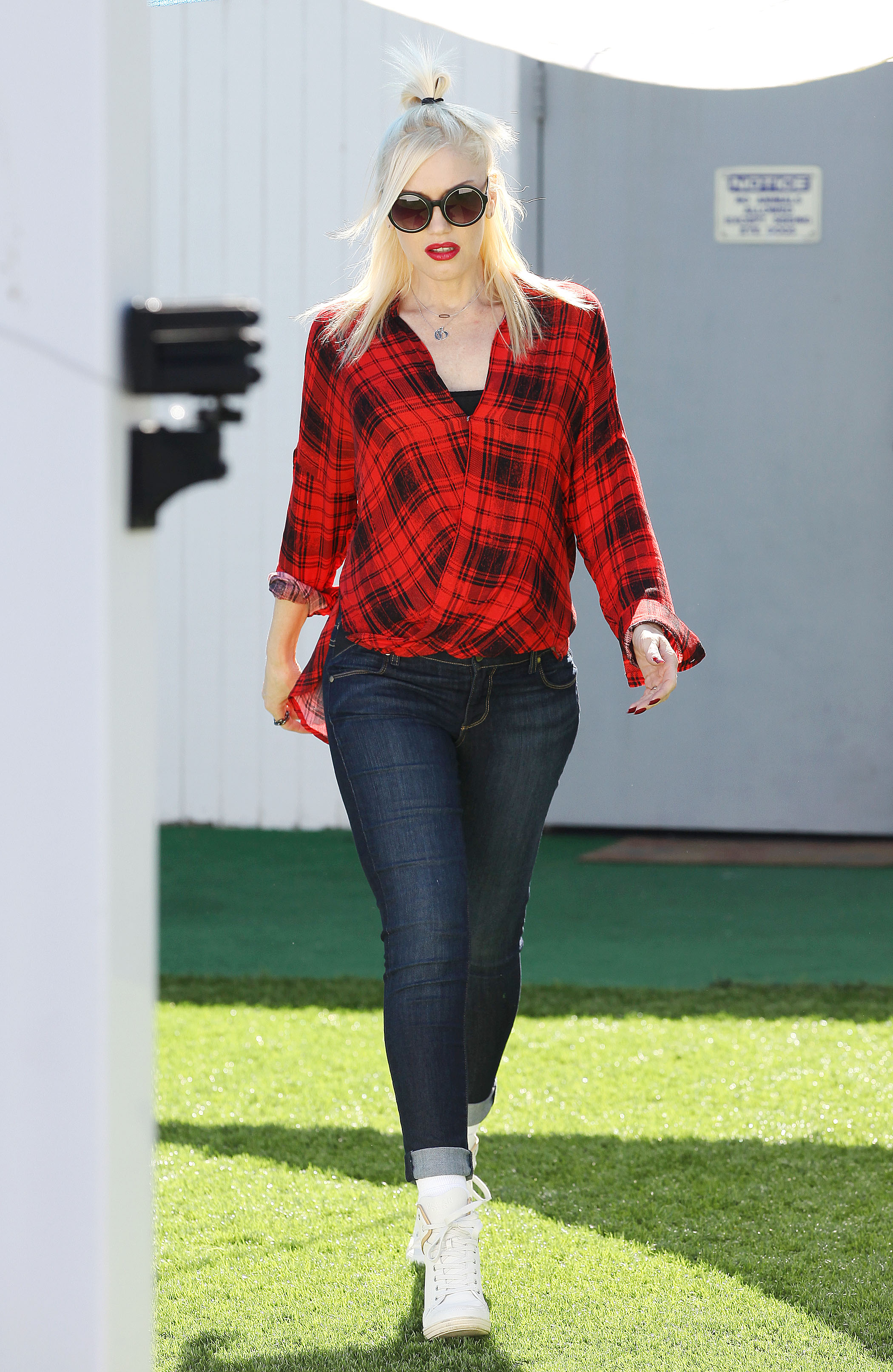 Gwen Stefani in Malibu 10/19/13  