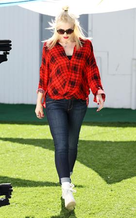 Gwen Stefani in Malibu 10/19/13  