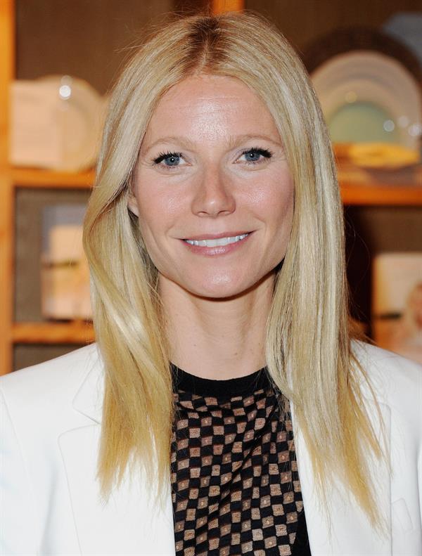 Gwyneth Paltrow Book signing at Williams-Sonoma in Beverly Hills on Apr. 5, 2013 