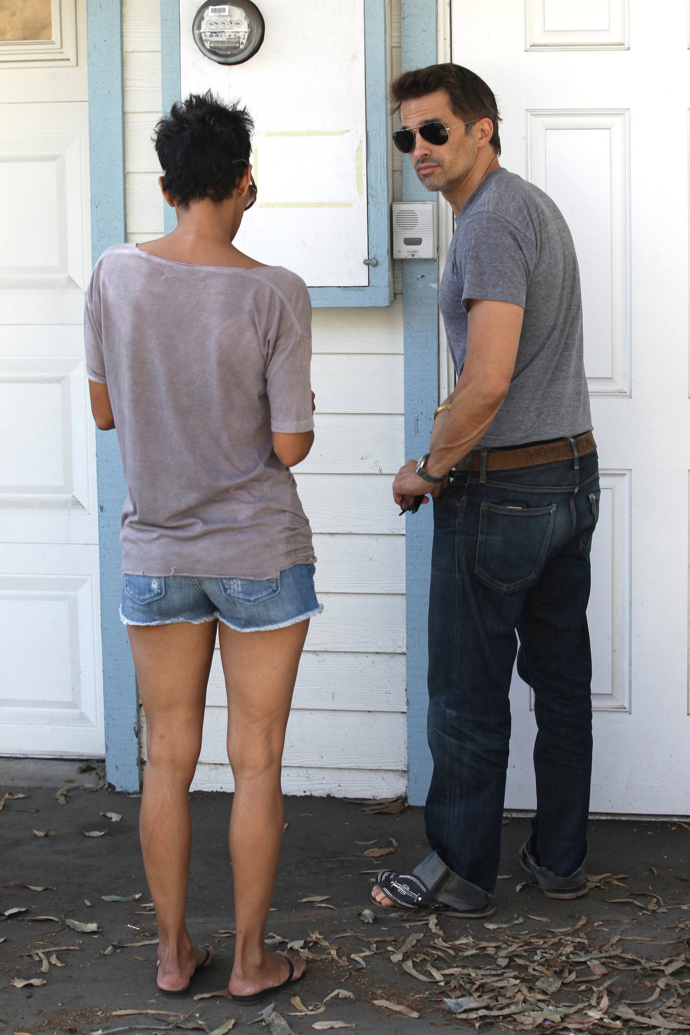 Halle Berry and Olivier Martinez house hunting in Malibu Sept 29, 2012 