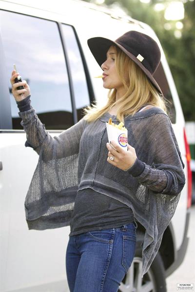 Hayden Panettiere in Los Angeles 10/21/13