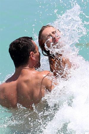 Hayden Panettiere 53Bikini candis at Miami Beach 12.05.13 