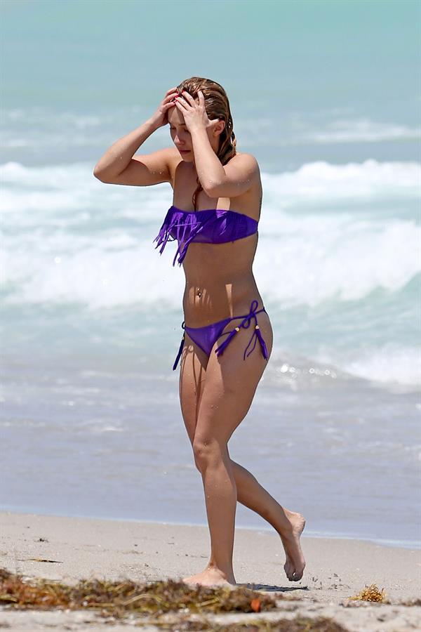 Hayden Panettiere 53Bikini candis at Miami Beach 12.05.13 