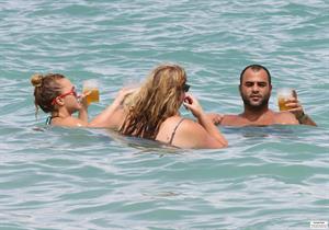 Hayden Panettiere - Bikini candids in Miami 9/1/13