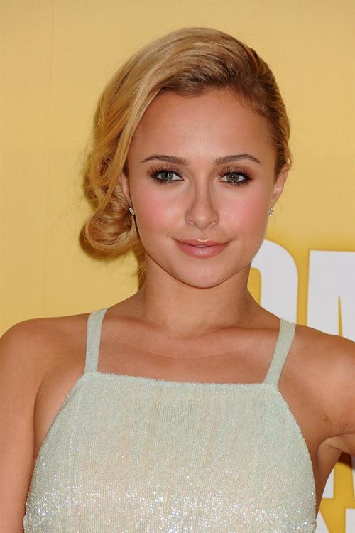 Hayden Panettiere 46th annual CMA Awards in Nashville 11/01/12 