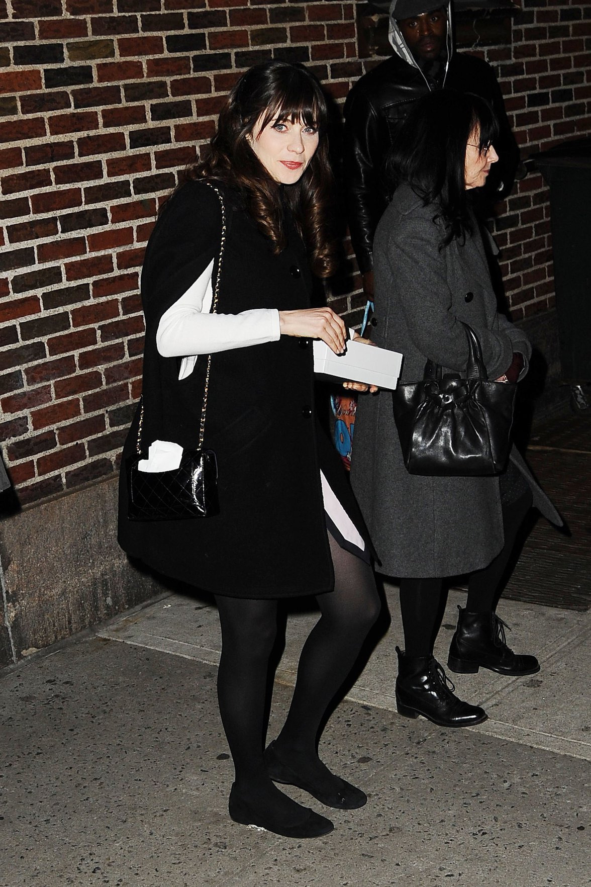 Zooey Deschanel Stops by Late Show with David Letterman in New York (November 15, 2012) 