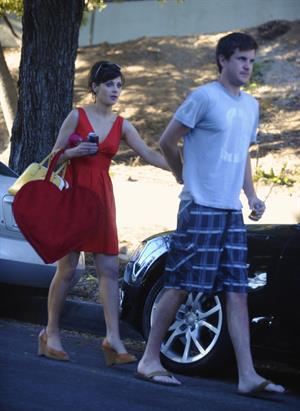 Zooey Deschanel - O&A in Los Angeles - August 5, 2012