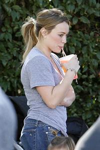 Hilary Duff – Farmers Market in Studio City 11/10/13  