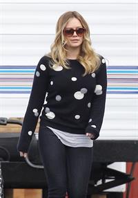 Hilary Duff - Spotted on the set for Raising Hope in Chatsworth on January 29, 2013