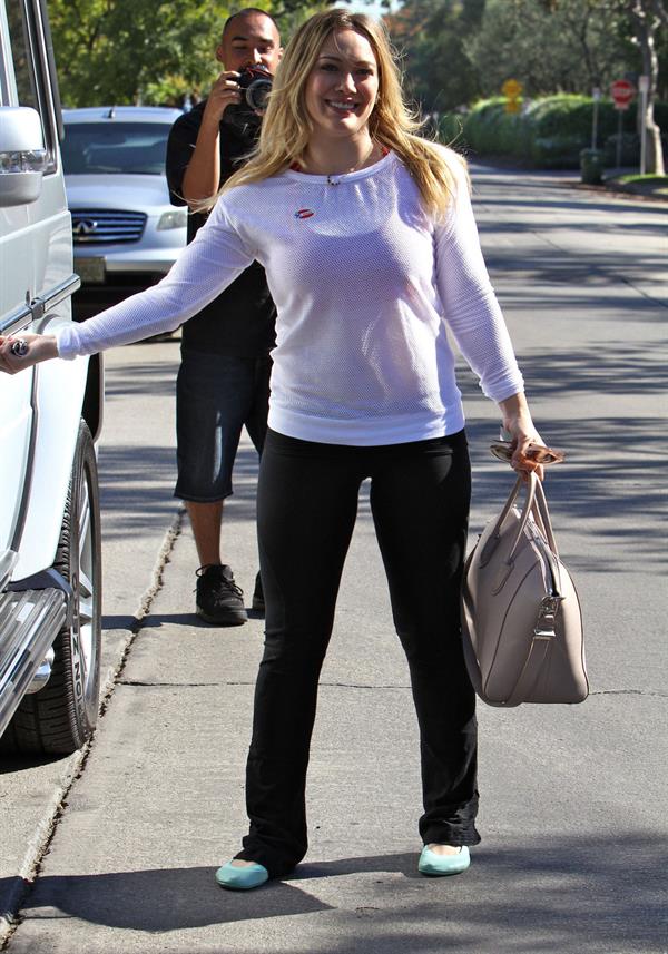Hilary Duff voting in LA 11/6/12