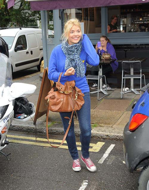 Holly Willoughby at Celeb Juice - August 29, 2012