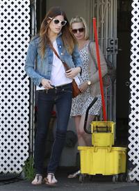 January Jones running errands on Melrose on June 14, 2011