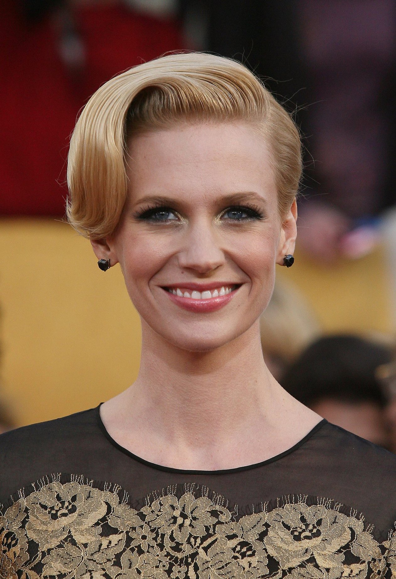 January Jones Pictures (460 Images)