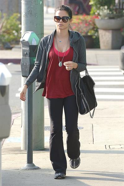 Jenna Dewan - Going for lunch at Utah Cafe in Los Angeles - Dec. 6, 2012 