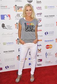 Jennie Garth - Stand Up To Cancer benefit in Los Angeles - September 7, 2012