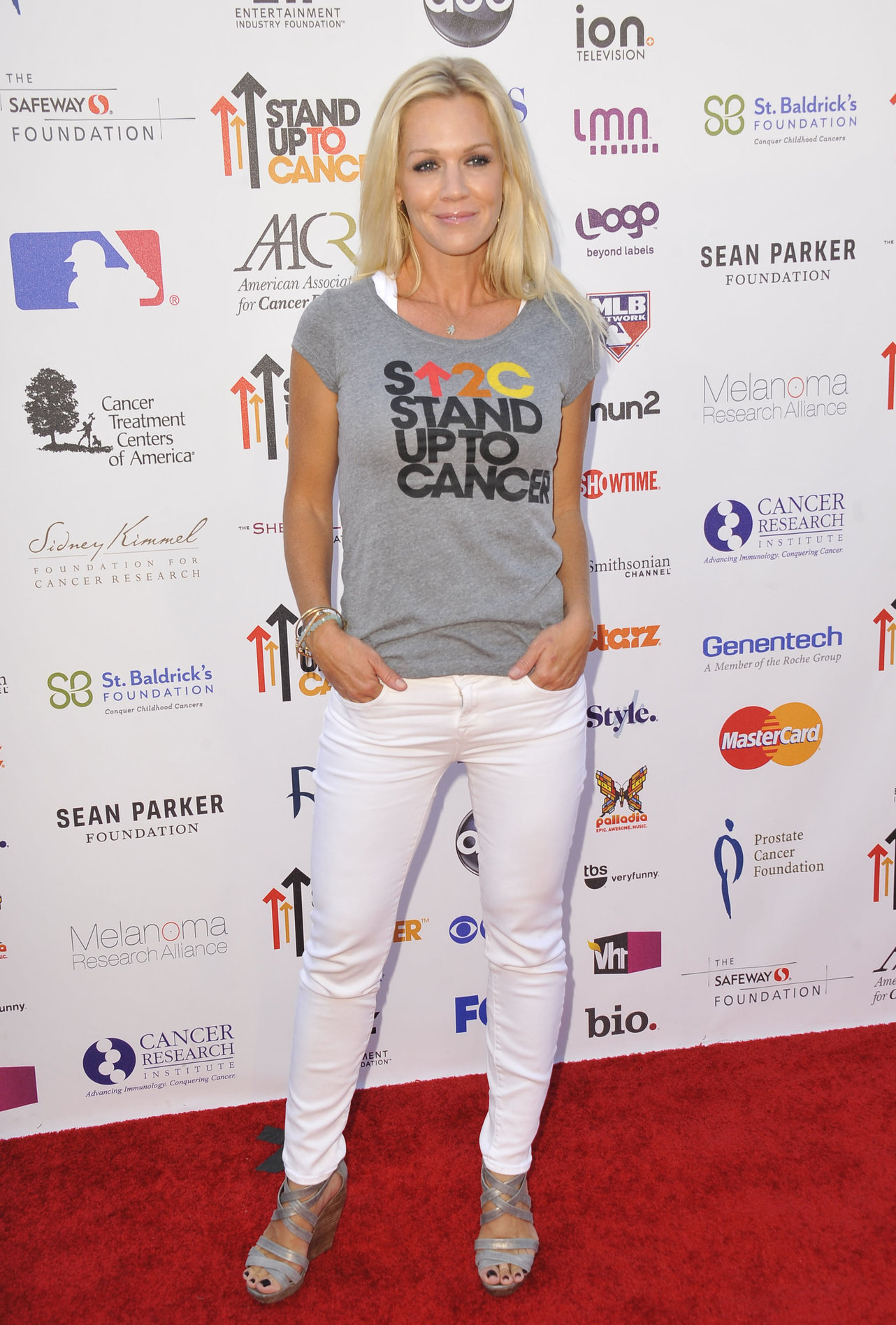 Jennie Garth - Stand Up To Cancer benefit in Los Angeles - September 7, 2012