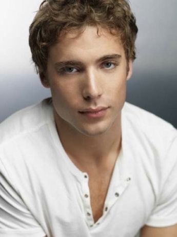 Dustin Milligan