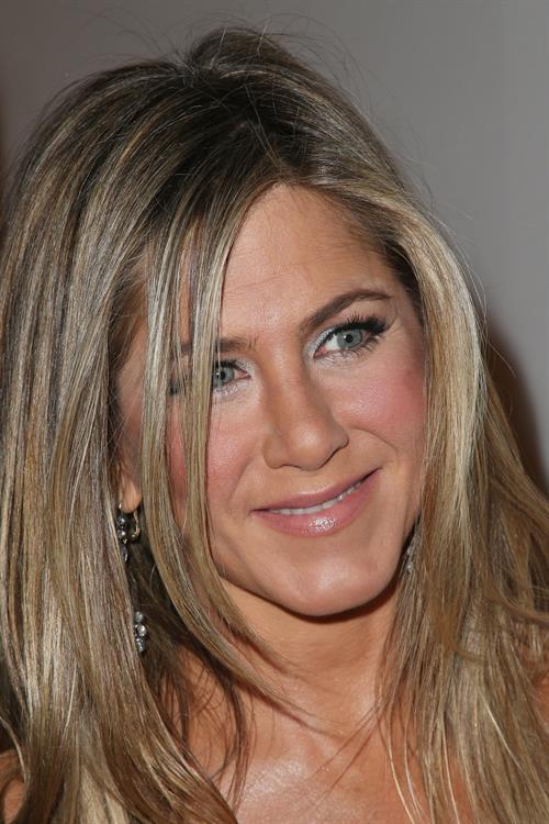 Jennifer Aniston 26th American Cinematheque Award Gala honoring Ben Stiller (November 15, 2012) 