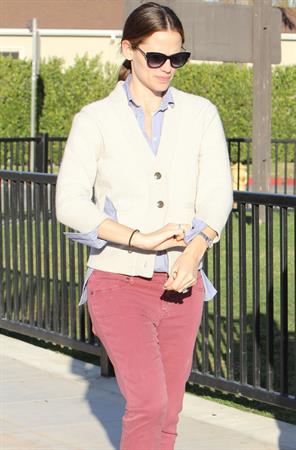 Jennifer Garner - Spotted in Los Angeles on January 30, 2013