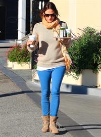 Jennifer Garner - Leaving Starbucks in LA 2/15/13  