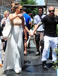 Jennifer Lopez dinner at Bubbys in New York City on July 24, 2012