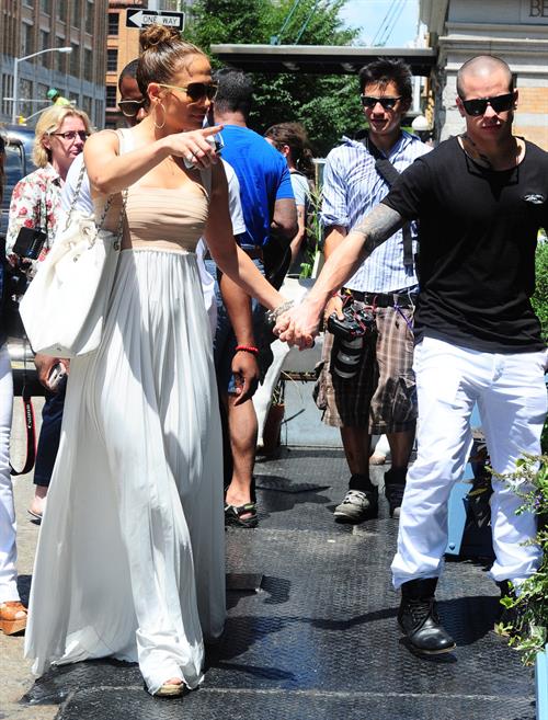Jennifer Lopez dinner at Bubbys in New York City on July 24, 2012