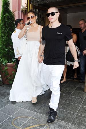 Jennifer Lopez dinner at Bubbys in New York City on July 24, 2012