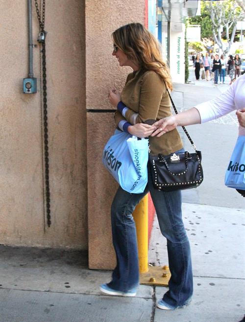 Jennifer Love Hewitt Shopping at Kitson in Beverly Hills April 6, 2013 
