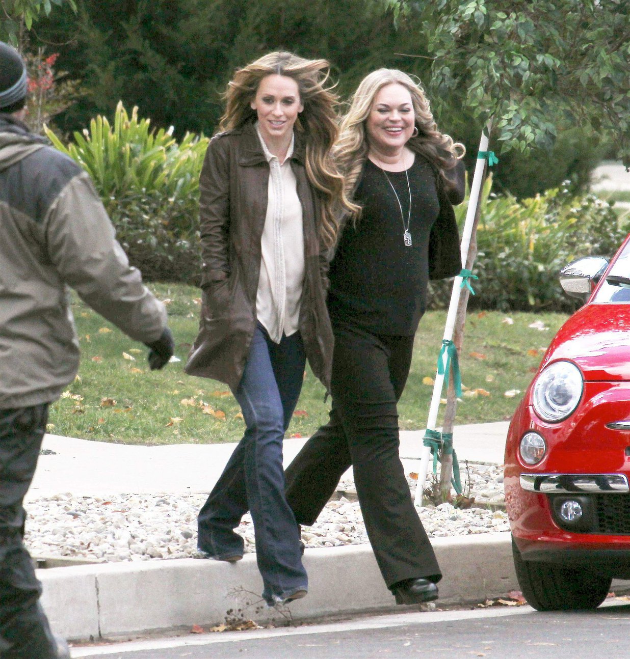 Jennifer Love Hewitt Pictures Jennifer Love Hewitt filming The Client List and really getting into character in between takes. January 10, 2013