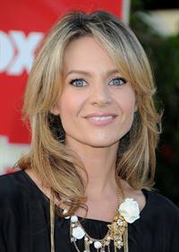 Jessalyn Gilsig at Premiere Of Fox's  Glee  (Sep 8, 2009)  