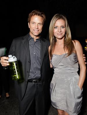 Jessalyn Gilsig 20th Annual Environmental Media Awards -- Burbank, Oct. 16, 2010 