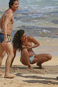 Irina Shayk nude pictures at a Sports Illustrated photo shoot taken by paparazzi 