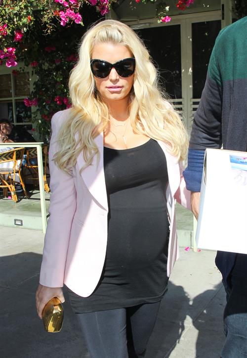 Jessica Simpson at The Ivy in Beverly Hills 2/14/13 
