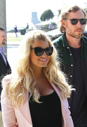 Jessica Simpson at The Ivy in Beverly Hills 2/14/13 