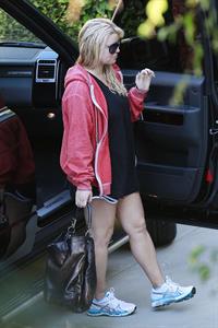 Jessica Simpson at the gym in Los Angeles 10/24/12