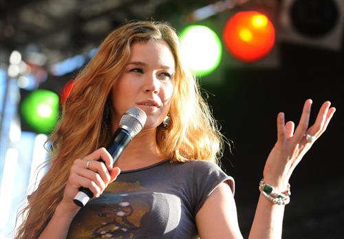 Joss Stone - Alexanderplatz in Berlin - August 27, 2012