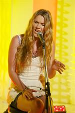Joss Stone - This Morning Show in London (July 25, 2012)