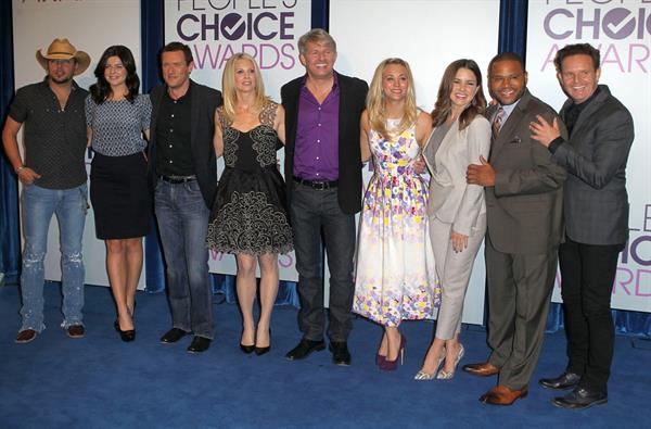 Kaley Cuoco People's Choice Awards 2013 Nomination Announcements (November 15, 2012) 