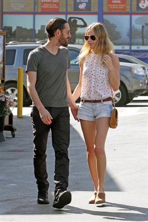 Kate Bosworth out shopping in Los Angeles October 3, 2012 