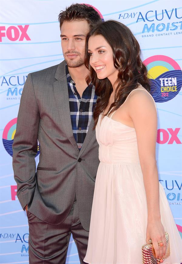 Kathryn McCormick - 2012 Teen Choice Awards in Universal City (July 22, 2012)