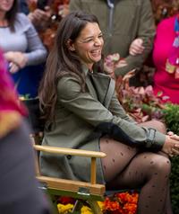 Katie Holmes – “Good Morning America” set, NY 10/9/13  