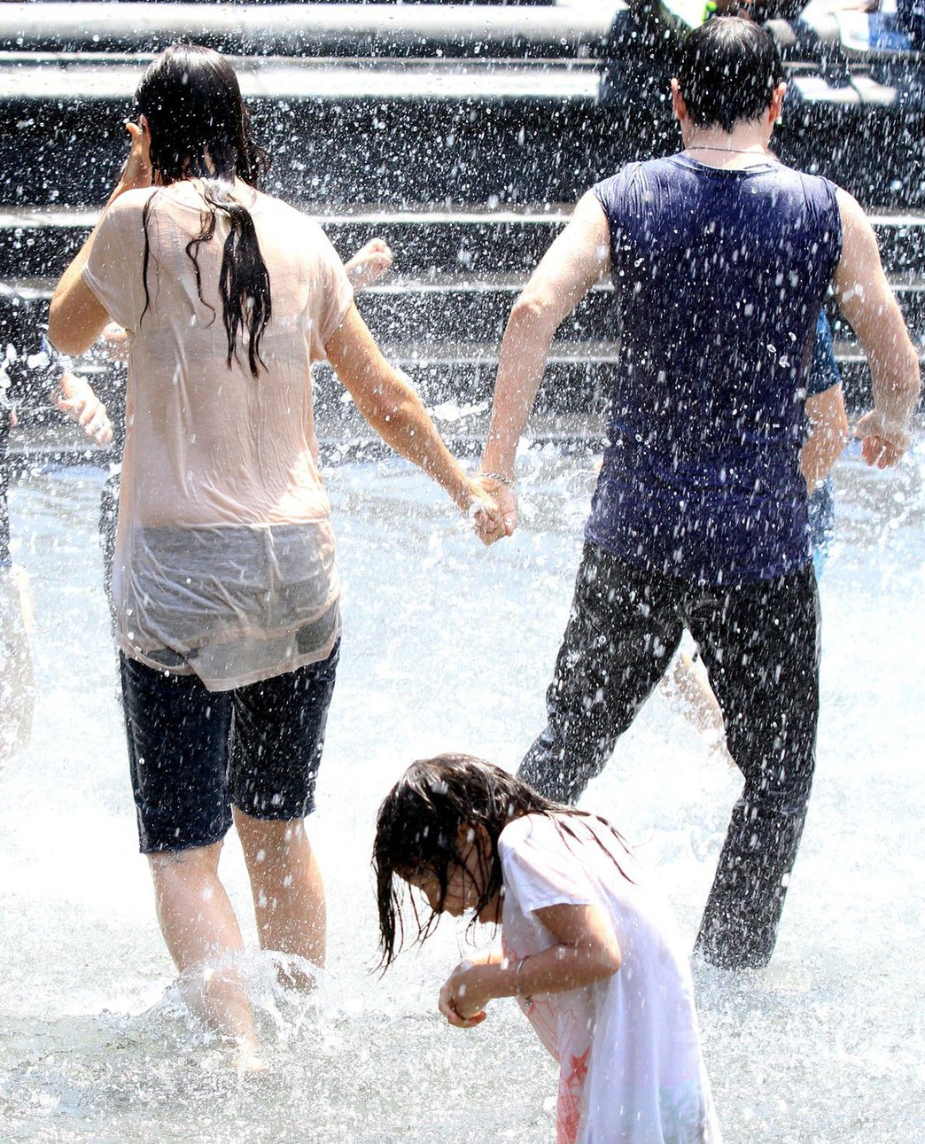Katie Holmes Films  Mania Days  in Washington Square Park (May 21, 2013) 