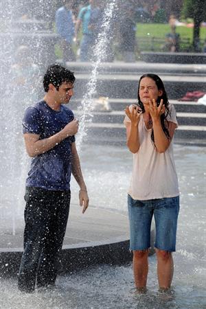 Katie Holmes Pictures Katie Holmes Films  Mania Days  in Washington Square Park (May 21, 2013)