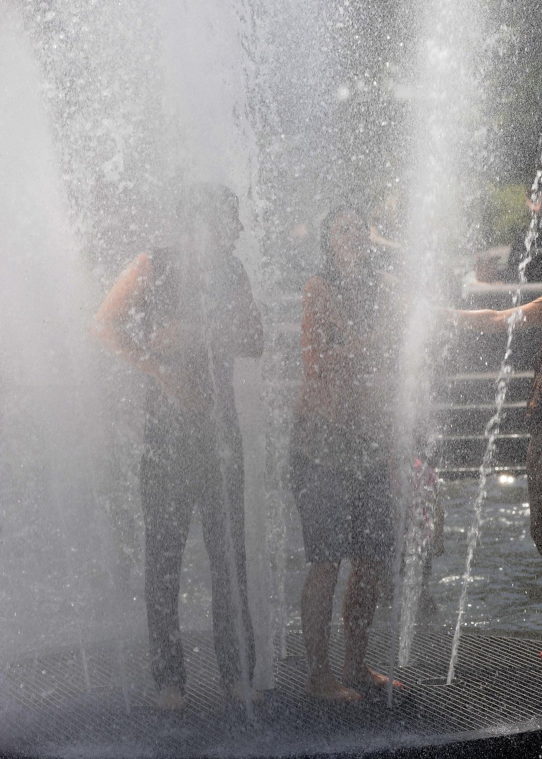 Katie Holmes Films  Mania Days  in Washington Square Park (May 21, 2013) 