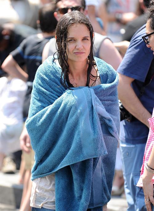 Katie Holmes Pictures Katie Holmes Films Mania Days in Washington Square Park (May 21, 2013)