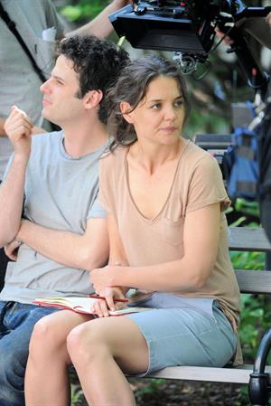 Katie Holmes Pictures Katie Holmes Films  Mania Days  in Washington Square Park (May 21, 2013)