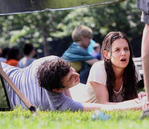 Katie Holmes Pictures Katie Holmes Films Mania Days in Washington Square Park (May 21, 2013)