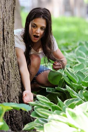 Katie Holmes Pictures Katie Holmes Films  Mania Days  in Washington Square Park (May 21, 2013)