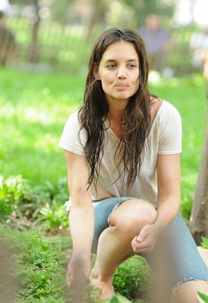 Katie Holmes Pictures Katie Holmes Films  Mania Days  in Washington Square Park (May 21, 2013)