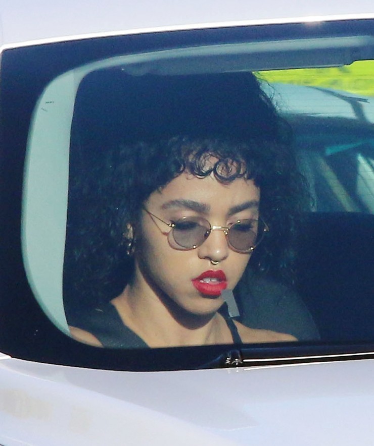 FKA Twigs Pictures
